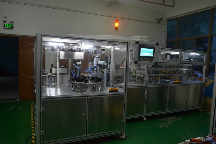 深圳市红海新机电设备 产品展厅 >富源光伏板焊片机器制造厂